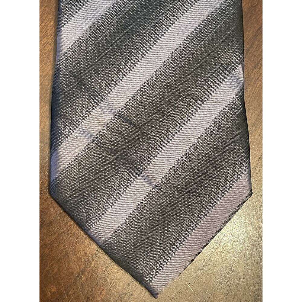 Van Heusen 100% Polyester Men’s Neck Tie Made In China